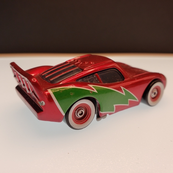 Disney Pixar Cars Holiday Hotshot Lightning McQueen - Picture 5 of 16